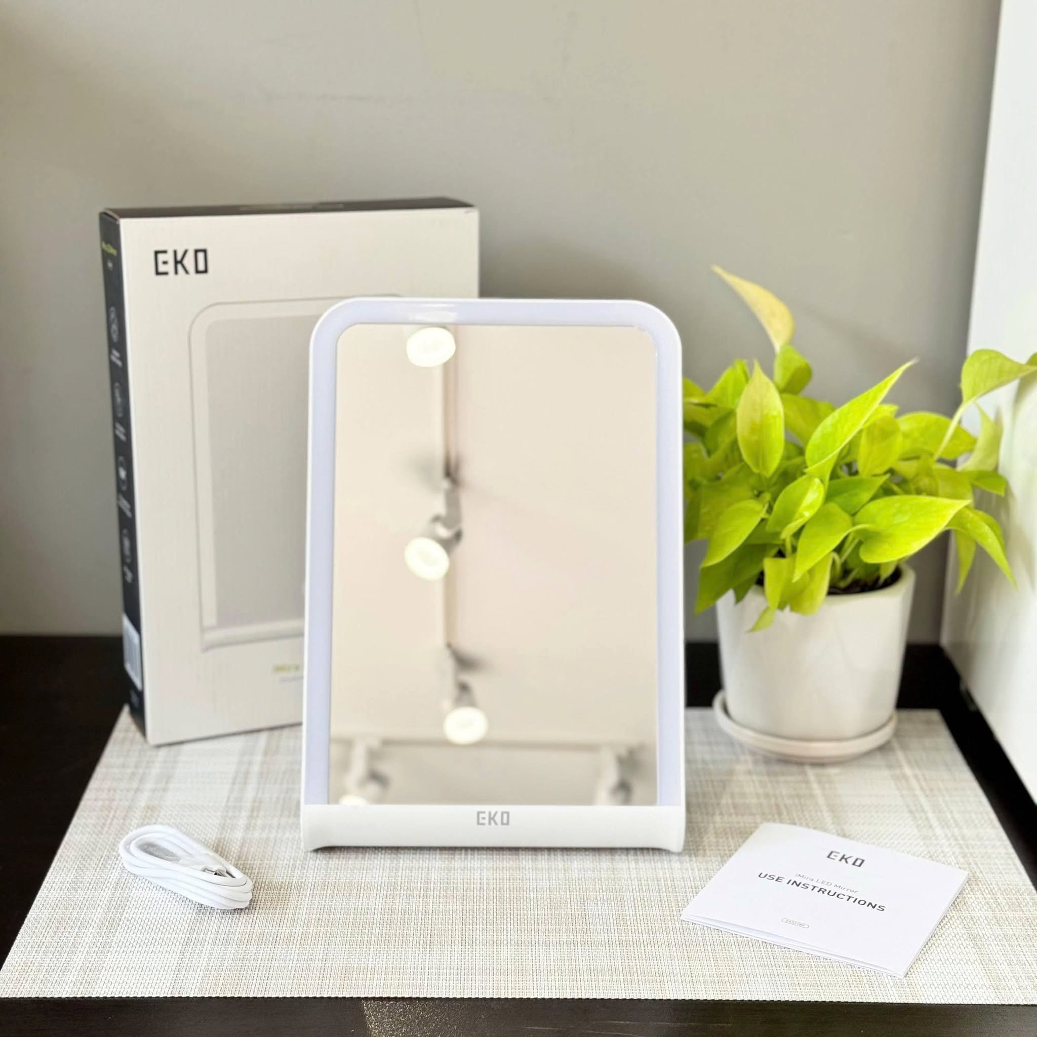 Gương trang điểm EKO EK5218R-WH IMIRA FOLDABLE LED MIRROR - Image 6